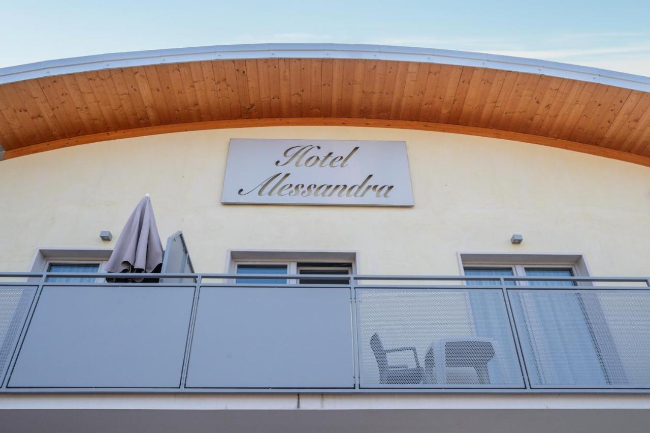Alessandra Hotel 2*