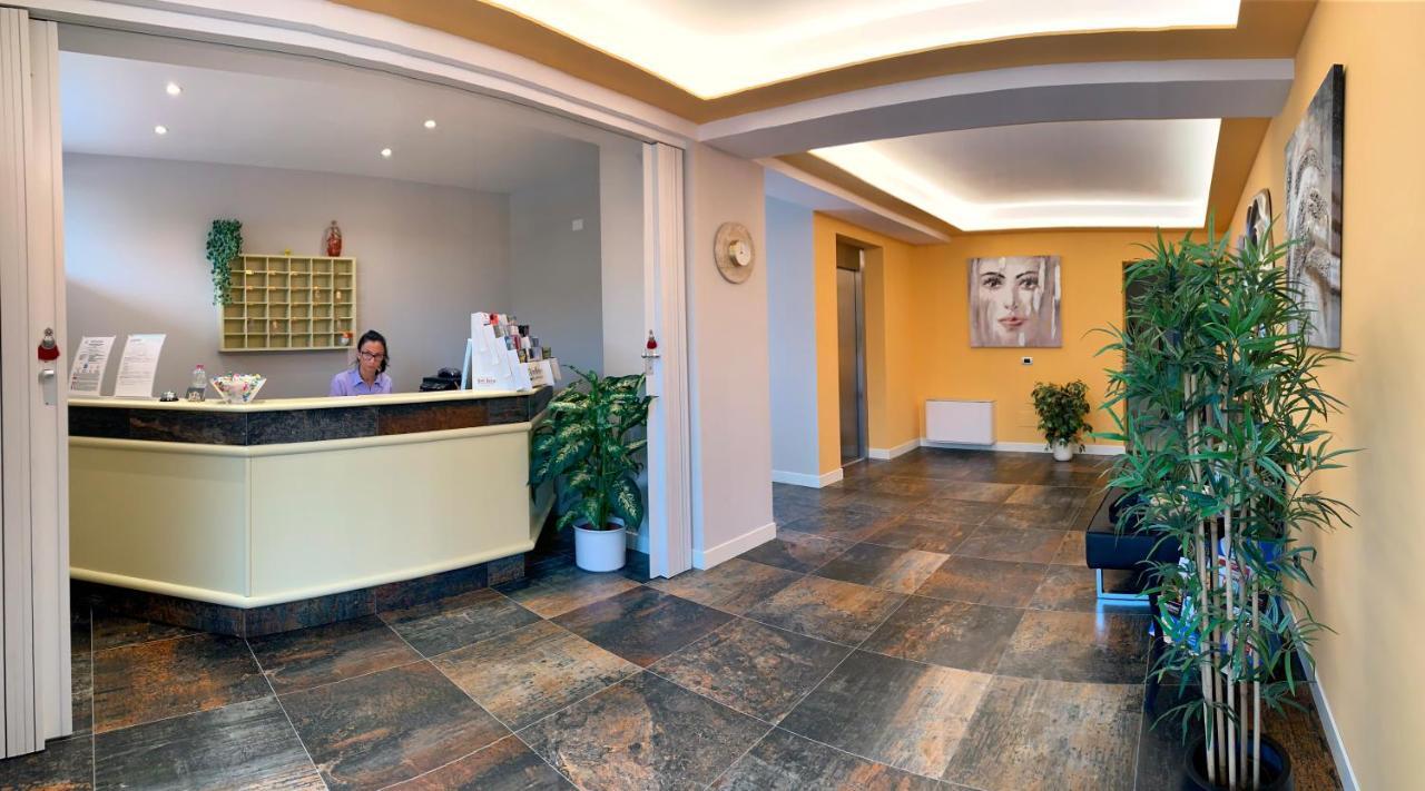 Alessandra Hotel 2*