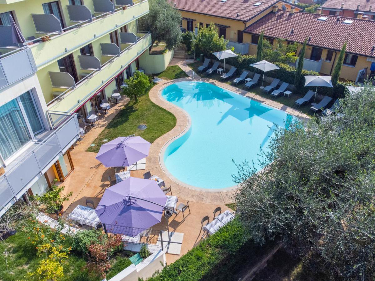 Alessandra 2* Garda (Verona)